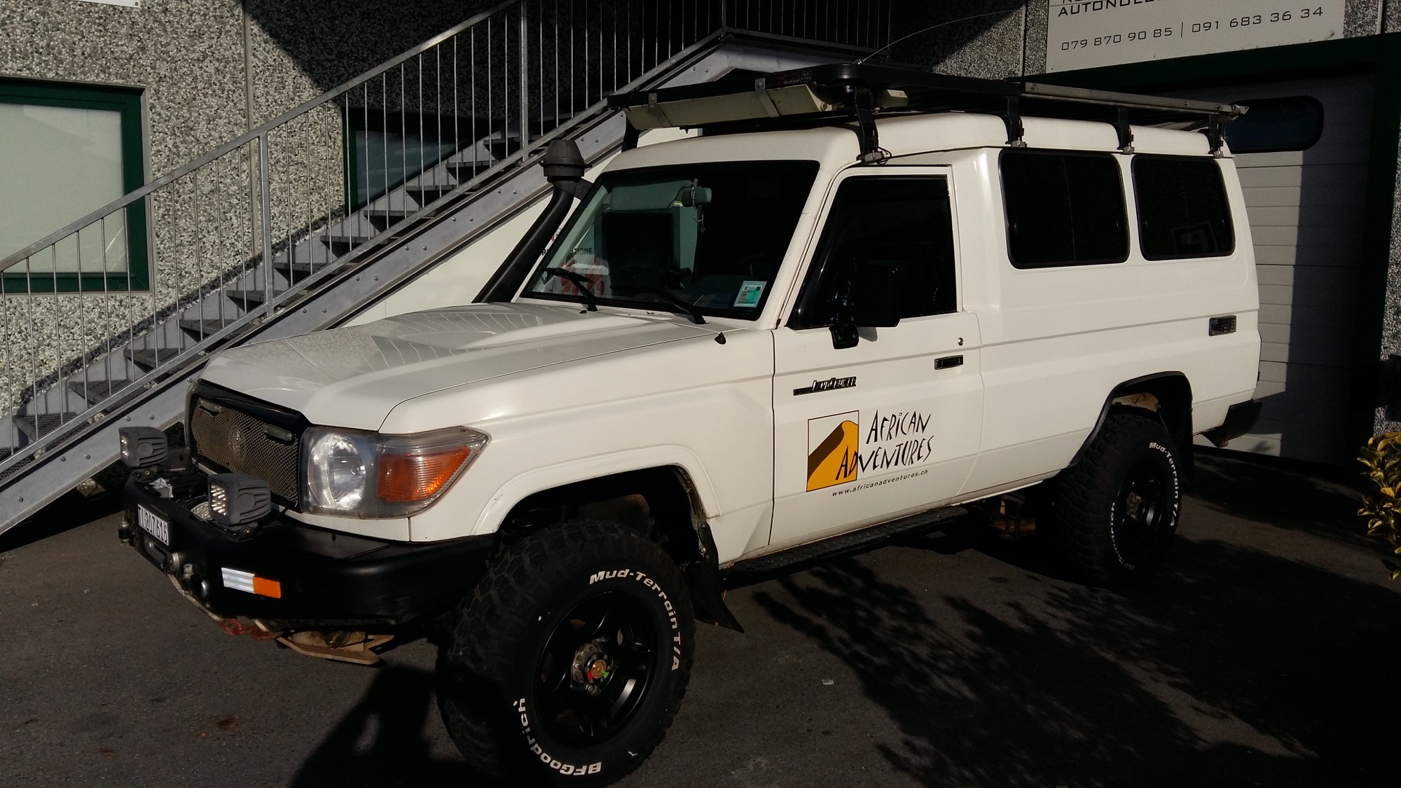 Toyota Land Cruiser HZJ78